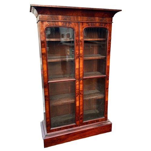 439 - Victorian mahogany glazed bookcase with 2 glazed doors, 4 internal shelves, lock with key. One windo... 