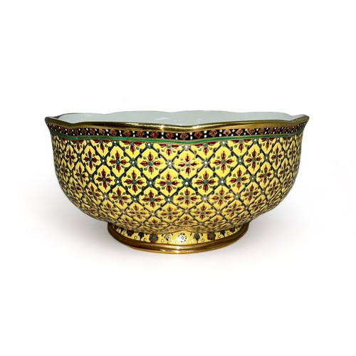 265 - A Fine Bone China Benjarong Bowl - Stamped 'Handmade in Thailand 18 K'