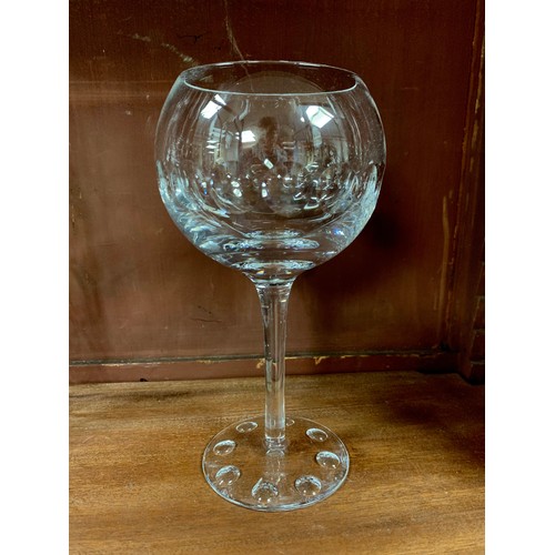 285 - Cumbria Crystal, range of Cumbria Crystal drinking vessels, to include, Gin Glass (20.5cm), Cocktail... 