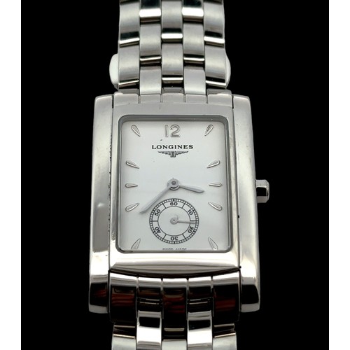 87 - Gents Longines Quartz Tank Watch. Watch working at time of cataloguing.