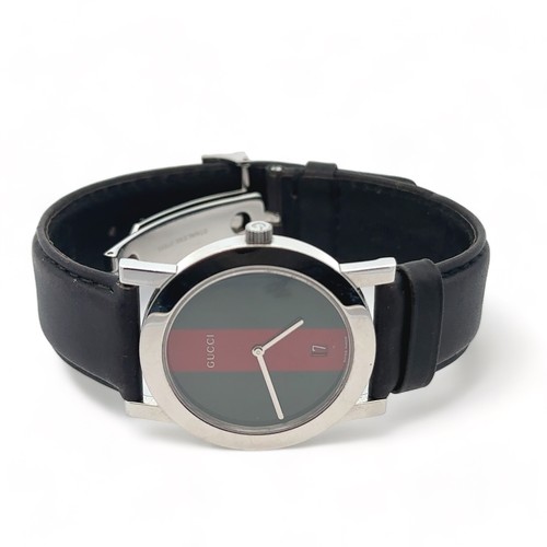 Gents Gucci 5200M quartz watch. Excellent condition Unworn original leather strap and buckle. Dims