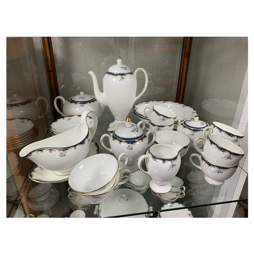 271 - Wedgwood, large collection of Wedgwood Chartley pattern tea / dinner / coffee wares, to include; Tur... 