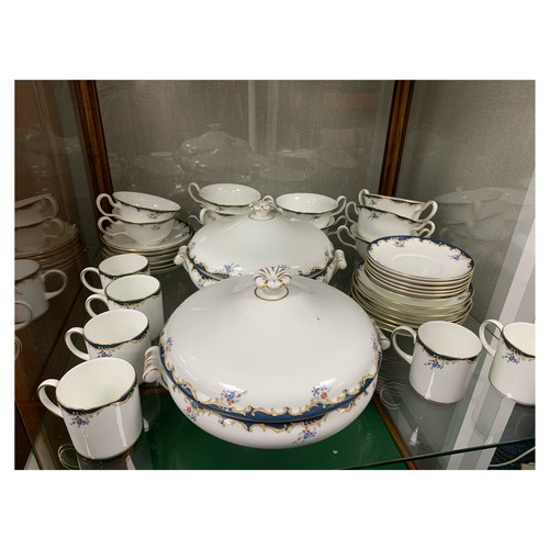 271 - Wedgwood, large collection of Wedgwood Chartley pattern tea / dinner / coffee wares, to include; Tur... 