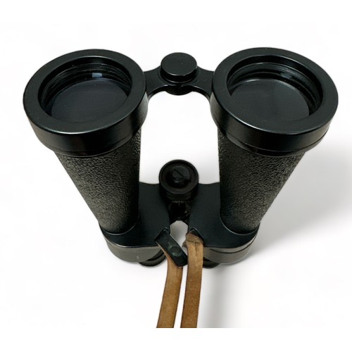 128 - Barr & Stroud CF31 7x50 Binoculars. Serial number 92248 comes with leather case. good used condition... 