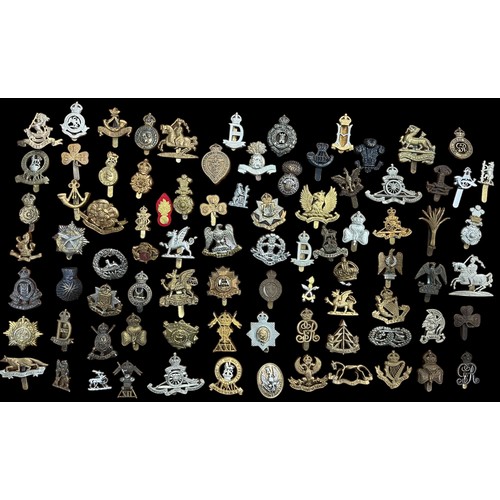 89 - Mixed lot of military cap badges etc (80+) with examples of Queen's Own Yeomanry, East Surrey, Shrop... 