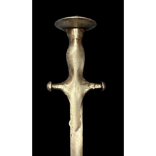 56 - 19th Century Indo-Persian Swords. Early 19th Century Indian Tulwar: Featuring a 31-inch, slightly cu... 