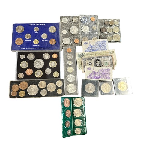 251A - Coin collection with GB 2007 deluxe proof cased set FDC, 1953 plastic set, uncirculated sets Canada ... 