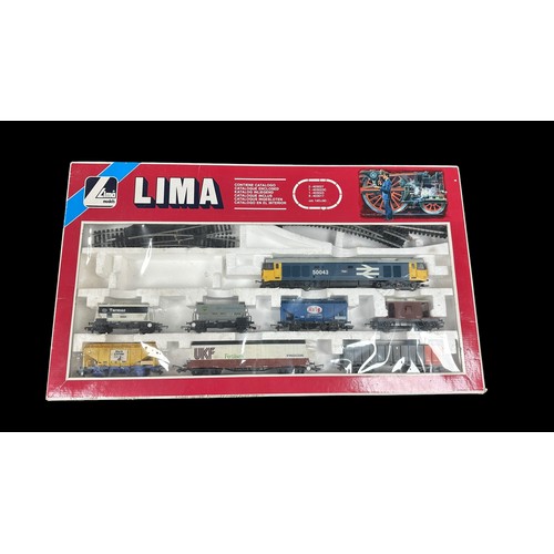 479 - Lima diesel goods set No. 1061071, with BR blue 50043 Eagle locomotive, wagons (7) including Haig an... 