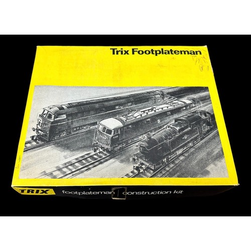 485 - Trix The Footplateman pair of 4-6-0 locomotives and tenders, kit-built and painted, generally excell... 