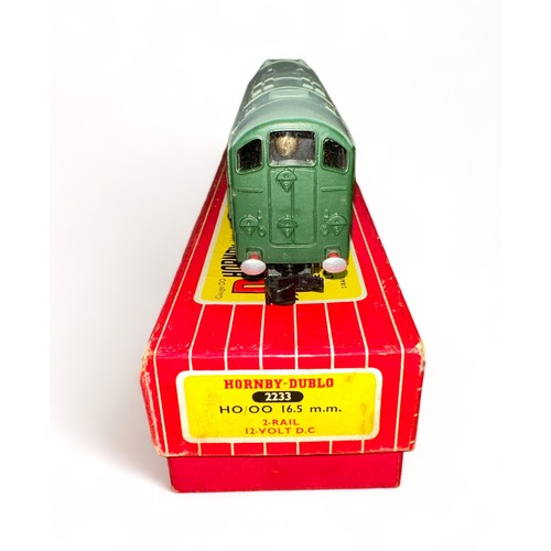 420 - Hornby Dublo 2-rail BR green D5702 Co-Bo locomotive No. 2233, generally excellent in good plus box i... 