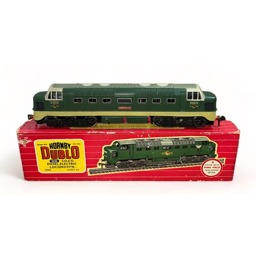 425 - Hornby Dublo 2-rail BR green D9012 Crepello Co-Co locomotive No. 2232, generally excellent in good b... 