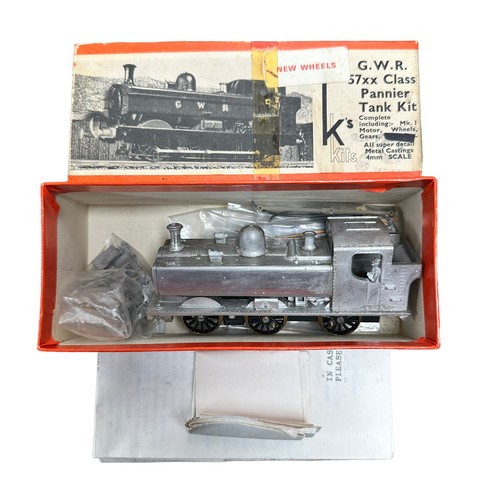 400 - Kit-built and part-built locomotives, with Wills Finecast Southern No. E5 and GWR No. 2251, Keyser G... 