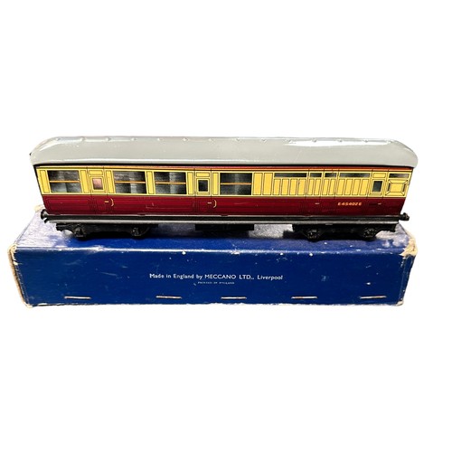 382 - HO-OO gauge collection, generally excellent in good or better boxes, with Hornby LMS maroon 2300 2-6... 