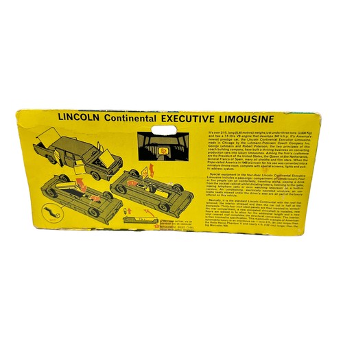 155 - Corgi Lincoln Continental metallic gold with black roof and blue tint windscreen and windows No. 262... 