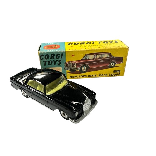 131 - Corgi Mercedes-Benz 220SE black with lemon interior No. 230, generally excellent in good plus box (i... 