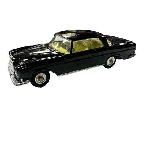 131 - Corgi Mercedes-Benz 220SE black with lemon interior No. 230, generally excellent in good plus box (i... 