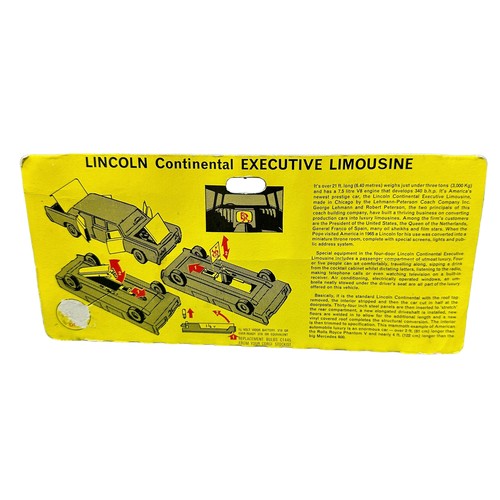 154 - Corgi Lincoln Continental Executive Limousine No. 262, generally excellent in good plus bubble pack,... 