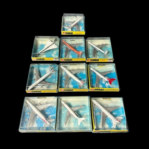 87 - Corgi (Linn, Hong Kong) civil airliner collection, generally excellent in excellent to good plus cle... 