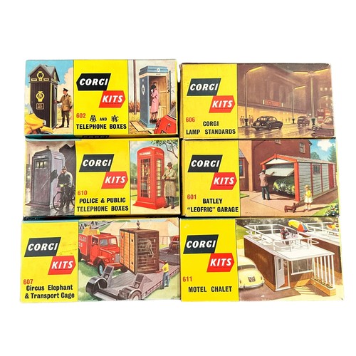 323 - Corgi Kits unmade plastic kits, generally excellent in excellent to good plus boxes, with Motel Chal... 