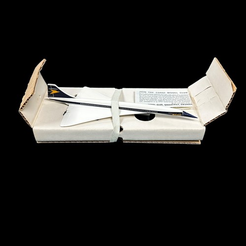 246 - Corgi Concorde BOAC No. 653, generally excellent in excellent box and inner plinth with white elasti... 