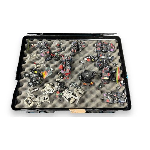 49 - Warhammer 40k Modern Army Painted Models. In a hard plastic foam padded case. Metal models, with som... 