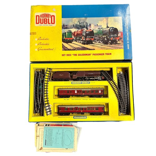 429 - Hornby Dublo The Caledonian 2-rail set No. 2023, generally excellent in good plus box (lid split at ... 