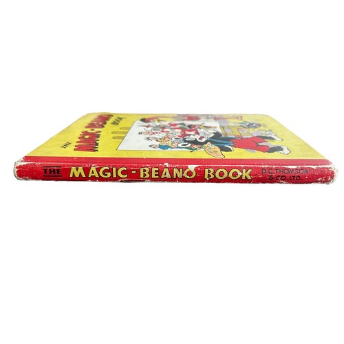 525 - 1950 The Magic Beano Book D.C.Thompson & Co Ltd Nice Bright copy, some spine wear, bottom right had ... 