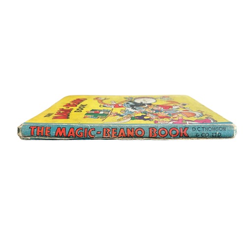 524 - 1948 The Magic Beano Book: D.C. Thomson & Co Ltd: Nice bright copy, some spine wear , crease to fron... 