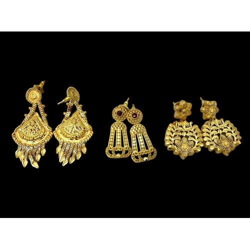 64A - Gold plated Indian style jewellery. A selection of items include necklaces, earrings, bangles etc, s... 