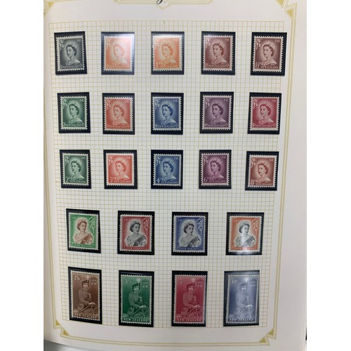 29 - British Commonwealth, A to Z QEII M/UM (predominantly M) collection in The Utile Hinged Leaf Album, ... 