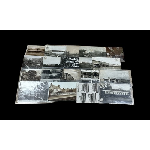 395A - Postcards - large collection of railway postcards and  photographs, mainly mid 20th Century with som... 