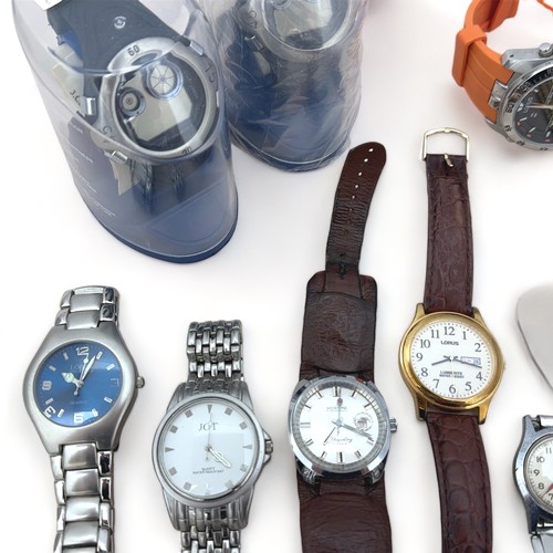 107 - 11 Gents watches, including watches by Lorus, Elrex, Jeep etc.

It is the buyer's responsibility to ... 