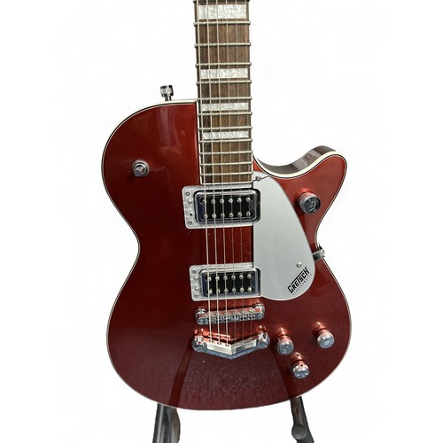 212 - Gretsch Electromatic Guitar in very good condition. Small crack to pickguard (see photo).  Buyer to ... 