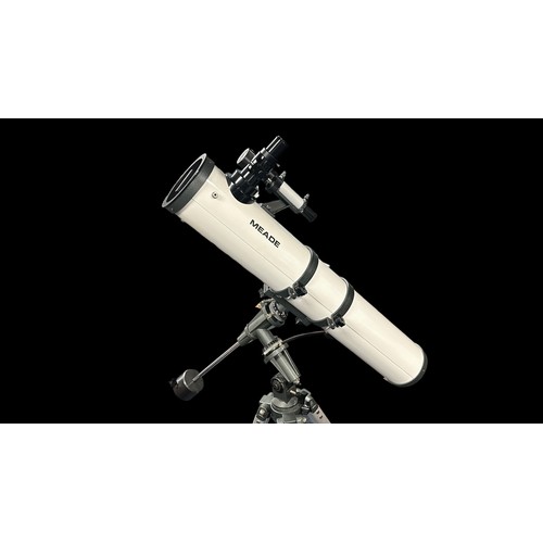 187 - Meade Reflector Teslescope With Tripod. Reflector tripod. Heavy duty tripod. With GEQ mount and weig... 