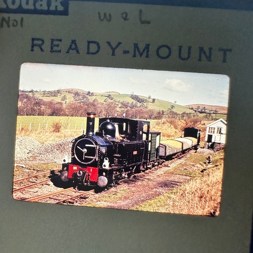 227 - Railway 35mm colour slide collection, steam including Flying Scotsman , diesel and electric, range o... 