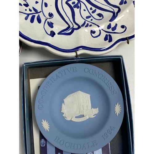 249A - Range of political gifts, gifted to  Lord John Tomlinson MP to include; a silver plate commemorative... 