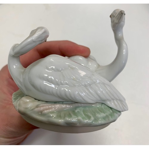 264 - Lladro, Herons Realm vase and cover. Height 30cm.