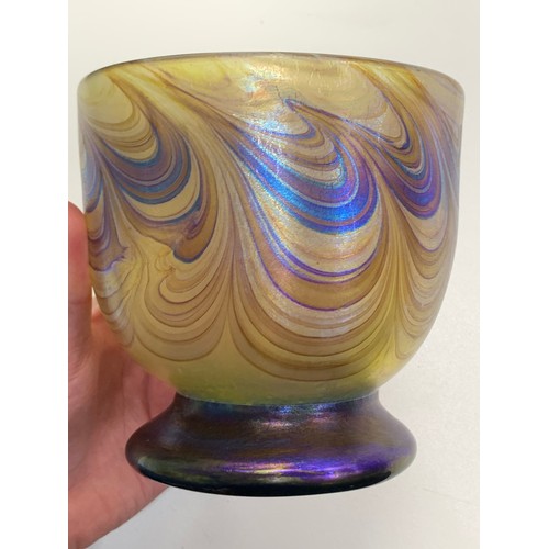 354 - Peter Layton (b. 1940), iridescent studio glass vase. Signed Peter Layton 1980 to base. Height 12.5c... 