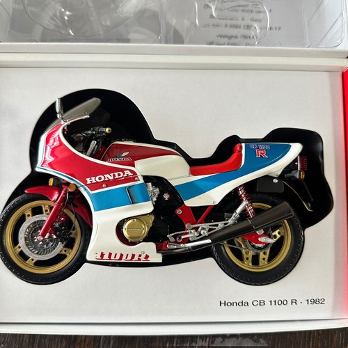 293 - Minichamps 1/12th scale Honda CB1100R No. 08MDM-CB1-810A, generally excellent in excellent presentat... 