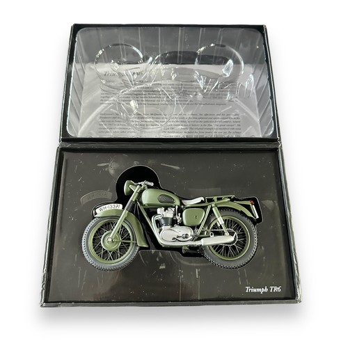 297 - Minichamps 1/12th scale 1962 Triumph TR6 green No. 122 133501 (Classic Bike series No. 73), generall... 