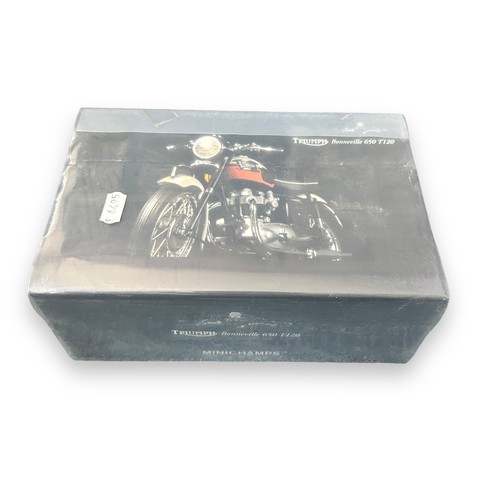 299 - Minichamps 1/12th scale 1959 Triumph Bonneville 650 T120 No. 122 133000 (Classic Bike series No. 1),... 