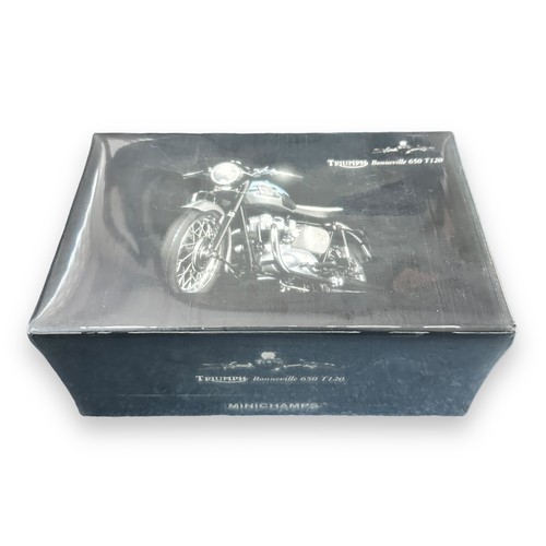 304 - Minichamps 1/12th scale 1959 Triumph Bonneville blue/silver No. 122 133001 (Classic Bike series No. ... 