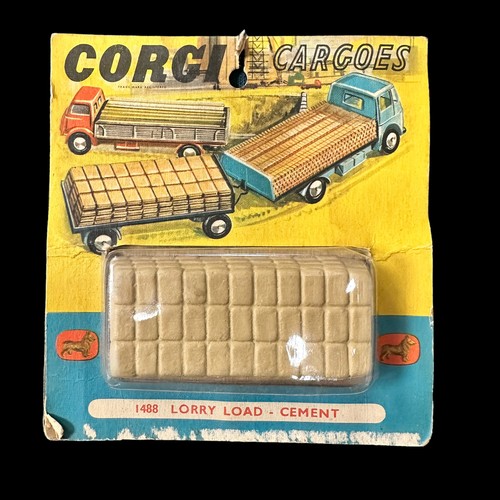 44 - 1960s Corgi Cargo packs, generally excellent in good plus  carded packs, with Lorry Load Nos. 1485, ... 