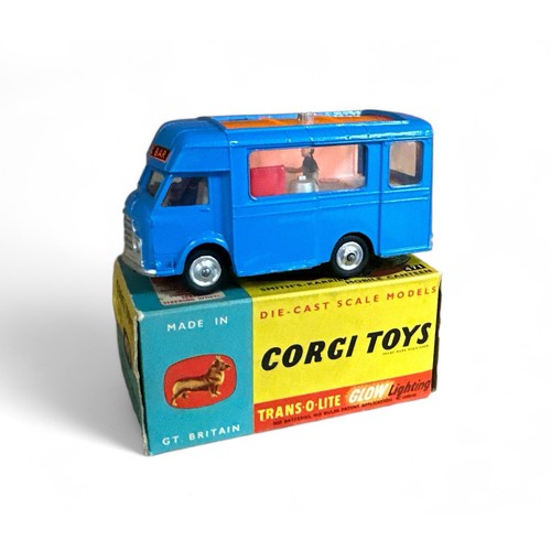 200 - Corgi Smith’s – Karrier Mobile canteen No. 471, generally excellent in good plus box (ink marking 6/... 