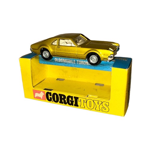 115 - Corgi Oldsmobile Toronado No. 276, metallic lime, cream interior, cast hubs, Golden Jacks, Take-Off ... 