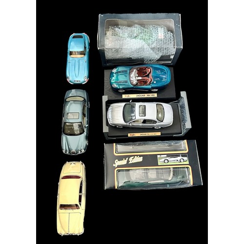 285 - Maisto 1/18th scale Jaguar collection, generally excellent to good plus in good or better boxes or p... 