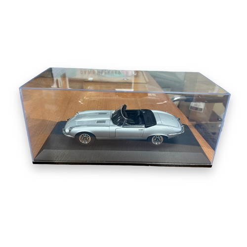 21 - Autoart 1/18th scale Jaguar E-Type Convertible silver No. 73521, generally excellent in excellent to... 