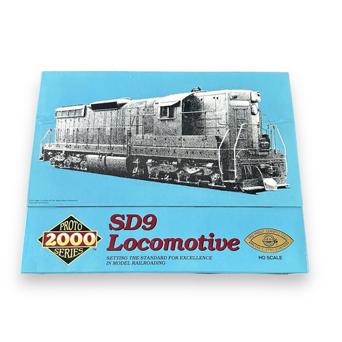 626 - HO Life-Like Trains Proto 2000 series CB & Q 345 SD9 locomotive No. 30034, generally excellent in ex... 