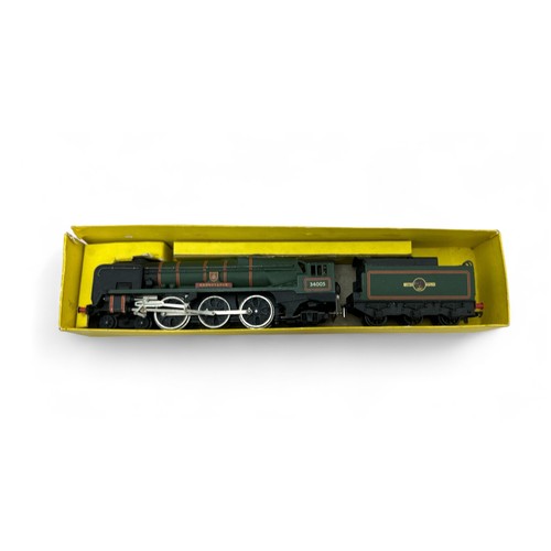 595 - Hornby Dublo collection, generally excellent to good plus in good or better boxes, with BR green 340... 