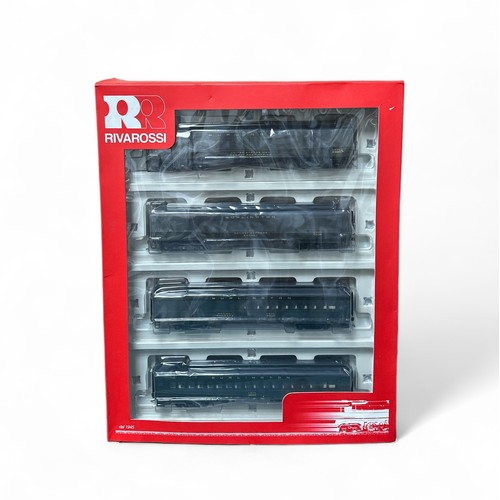 644 - HO gauge Rivarossi 60 ft HWT Passenger Car 4-piece set No. RT600223, Chicago Burlington & Quincy, ge... 